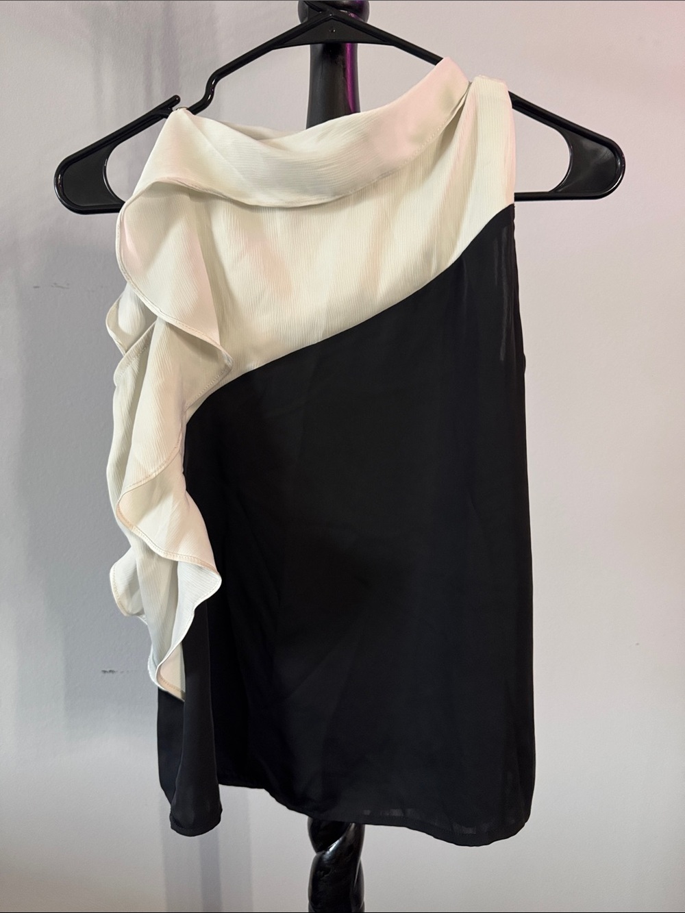 MOTF Black and White One-Shoulder Ruffle Blouse